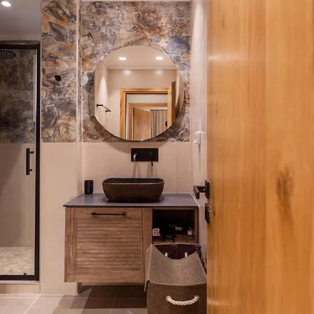 Finest -seaside With Private Swimming Pool At Orkos