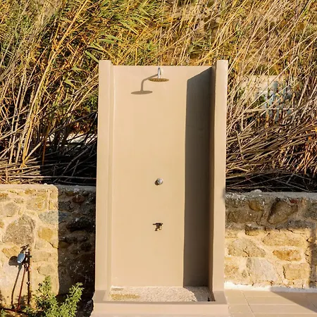 Villa Finest -seaside With Private Swimming Pool At Orkos