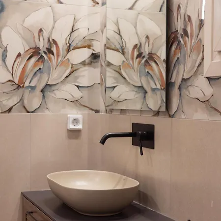 Finest -seaside With Private Swimming Pool At Orkos