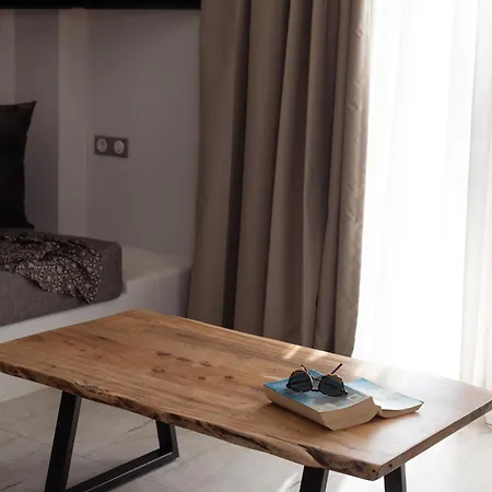 Villa Finest -seaside With Private Swimming Pool At Orkos *