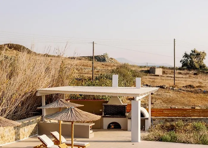 Finest -seaside With Private Swimming Pool At Orkos