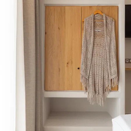 Finest -seaside With Private Swimming Pool At Orkos *