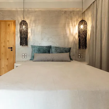 Villa Finest -seaside With Private Swimming Pool At Orkos