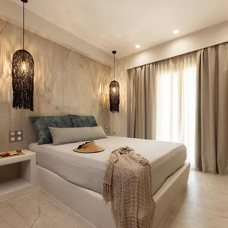 Finest -seaside With Private Swimming Pool- Villa