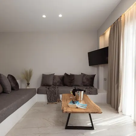 Villa Finest -seaside With Private Swimming Pool At Orkos *